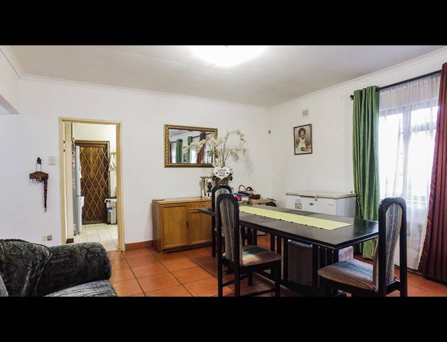4 BEDROOM FREESTANDING SOLD IN SHERWOOD